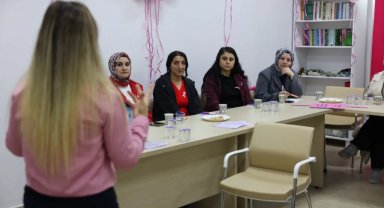 Pembe farkındalıkla erken teşhise güçlü vurgu