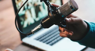 Podcastler dinleme alışkanlıklarını değiştiriyor