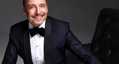 Sahneden geçen 30 yıl... Cenk Eren özel konsere hazırlanıyor