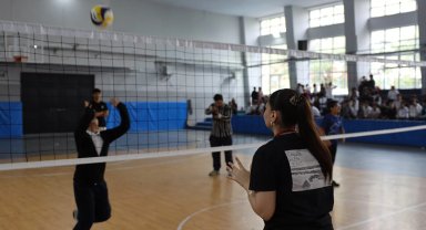 Sakarya'da geleceğin voleybolcuları yetenek keşfinde