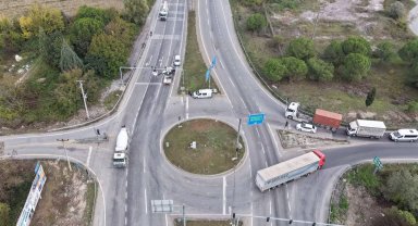 Sakarya'da karanlık kavşaklara Büyükşehir dokunuşu