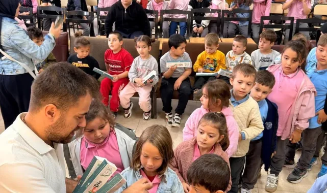 Sakaryalı minikler "Bir Hikaye Bin Neşe" ile eğlendi