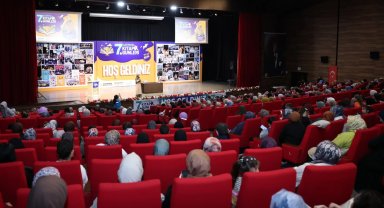 Saliha Erdim'den Çayırova'da aile üzerine söyleşi