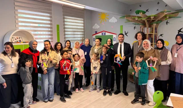 Trabzonlu öğrenciler Çilekli Düşler Köyü'nde eğlendi