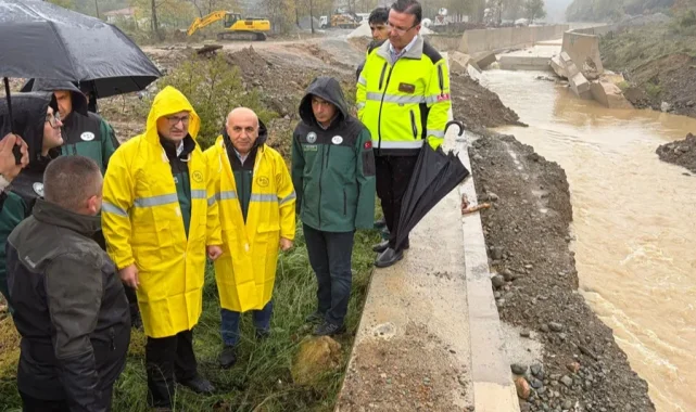 Yalova'da sel sonrası taşkın mesaisi