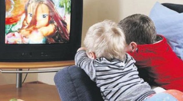 3 Saat Televizyon İzleyen Çocuk Diyabet Olur