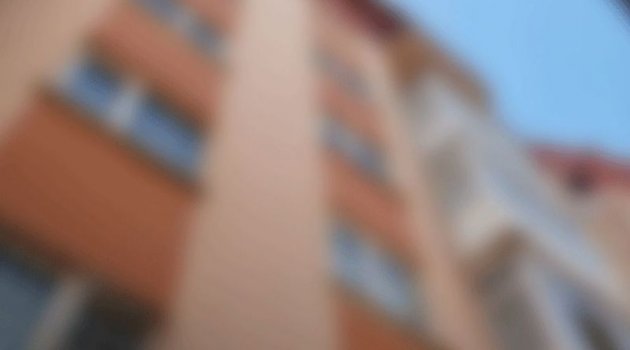 4 yaşındaki çocuk pencereden düştü