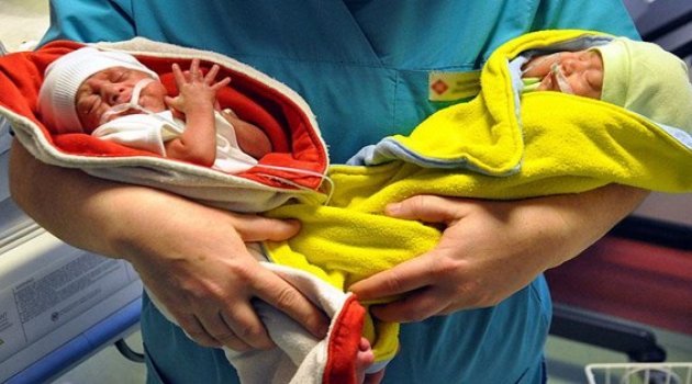 64 Yaşında İkiz Çocuk Dünyaya Geldi