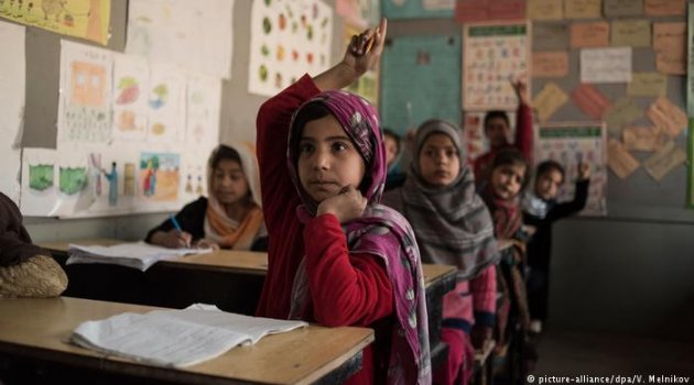 Afganistan'da Çocuklar Eğitim Hakkından Mahrum Kalıyor