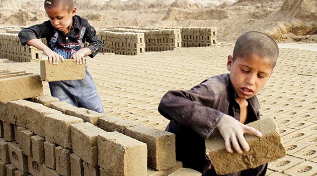 Afganistan'da günde 1 dolara kölelik