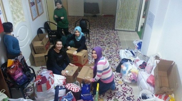 Anaokulu öğrencileri savaş mağduru çocukları giydirecek