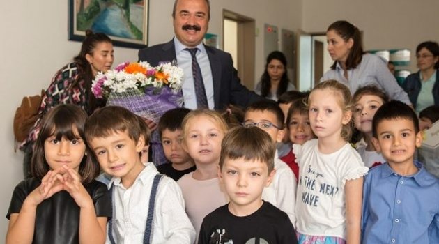 Anaokulu Öğrencilerinden Rektör Amcalarına Ziyaret