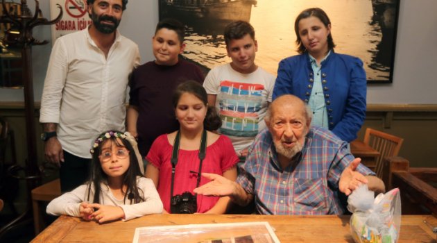 Ara Güler Az Gören Çocukları Ağırladı