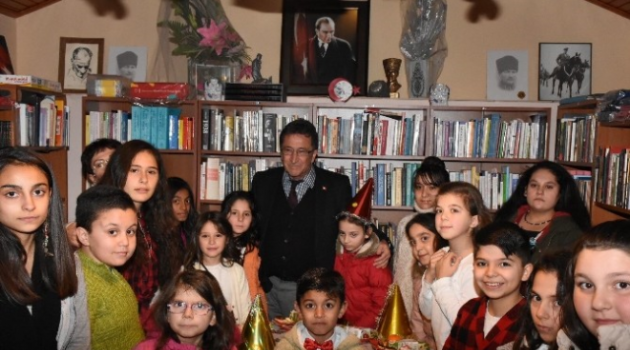 Başkan Saka Yeni Yıla Çocuklar İle Girdi