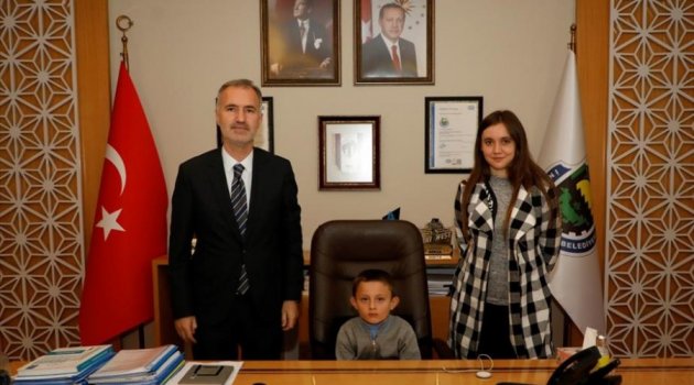 Başkan Taban, makamını Berat'a bıraktı