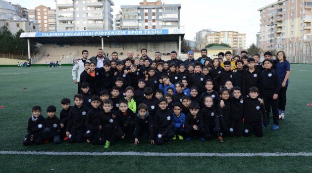 Başkan Yılmaz sporcularla buluştu