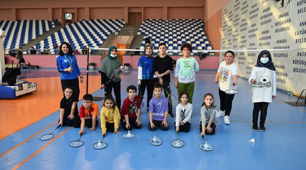 Başkentli çocuklar badminton ile tanıştı