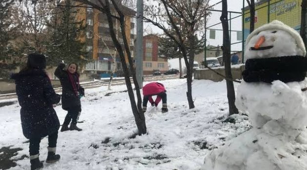 Bayburt’ta çocuklar karın tadını çıkardı