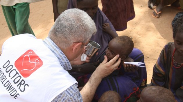 “Bebekler Açlığı Dayanamaz” Kampanyası İle Yemen'e Yardım Eli
