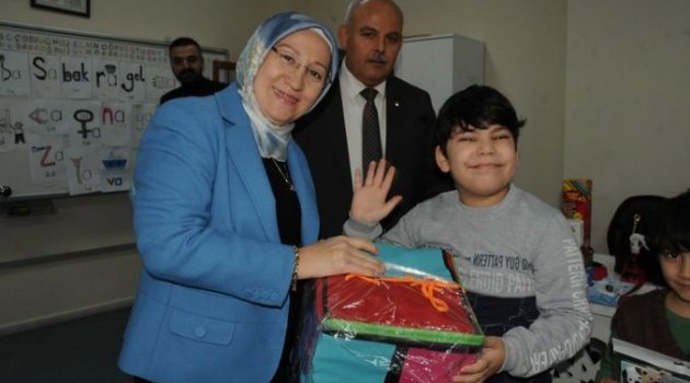 Beyazay’dan otizmli çocuklara anlamlı hediye