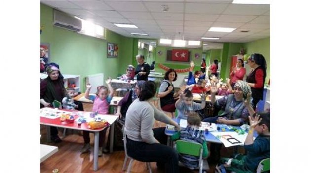 Bu Çocuk Hastanesinde Anneler de Düşünülüyor