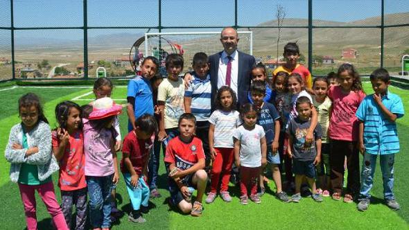 Bünyan'da spor ve çocuk oyun alanı açıldı