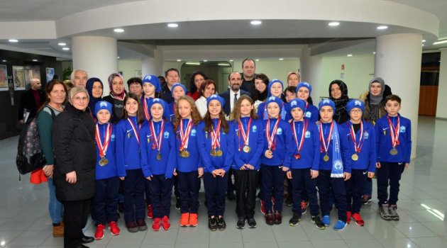 Bursalı Sporcular Başarıya Doymuyor