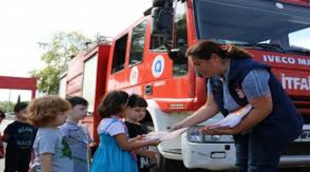 Büyükşehir'in Minik İtfaiyecileri
