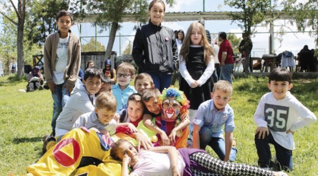 Çikolatanın Tadını Bilmeyen Çocuklar
