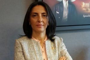 Çocuk Dilenciliğini Meclise Taşıdı