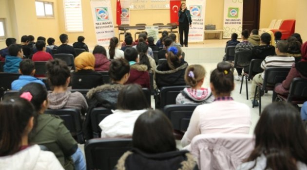 Çocuk Meclisi 'Sigarasız Bir Toplum İçin El Ele' Çağrısı Yaptı