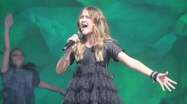 Çocuk şarkıcı Aylin: Türkiye'yi temsil etmekten gurur duyuyorum