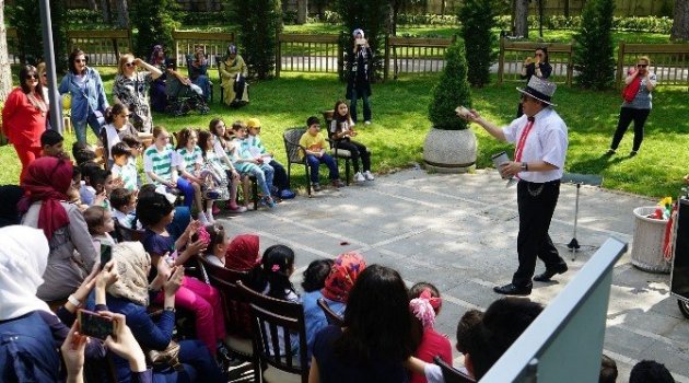 Çocuk Şenliği’nde Suriyeli Çocuklar Unutulmadı