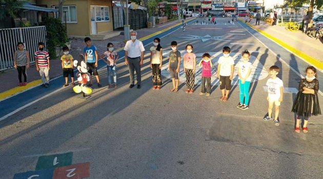 Çocuk sokağı hizmete açıldı