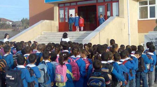 Çocuklar Artık Her Sabah “Andımız”ı Okuyacak
