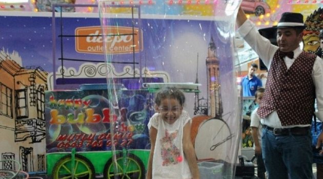 Çocuklar bayramda Deepo AVM'de eğlendi