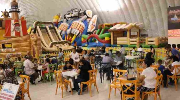 Çocuklar Bayramı Zıp Zıp Park'ta Geçirdi