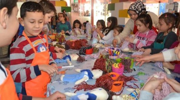 Çocuklar, Bez Bebek Yapmayı Öğrendi