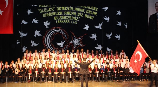 Çocuklar Çanakkale Zaferi'ni Coşkuyla Andı