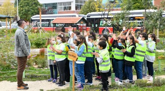 Çocuklar geri dönüşümün önemini öğreniyor
