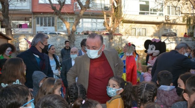Çocuklar hayallerindeki hediyelere kavuştu