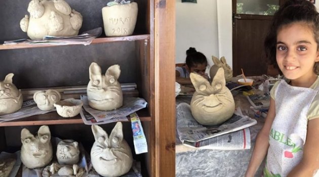 Çocuklar Kendi Kumbarasını Yapıyor