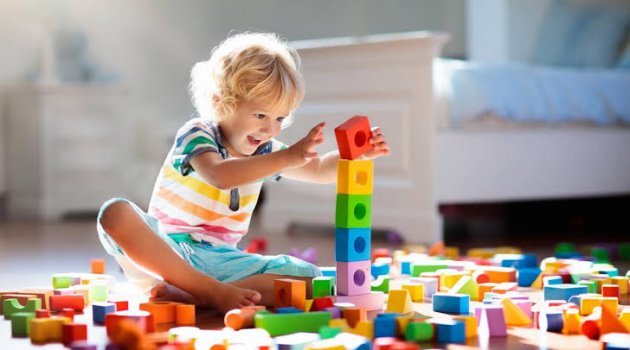 Çocuklar oyun terapisi ile normalleşecek