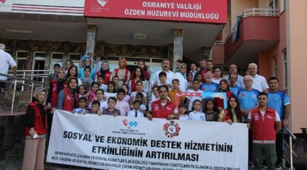 Çocuklar, Özden Huzurevi Sakinleriyle Buluştu