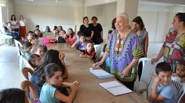 Çocuklar Sanatla Kendini İfade Etmeyi Öğreniyor