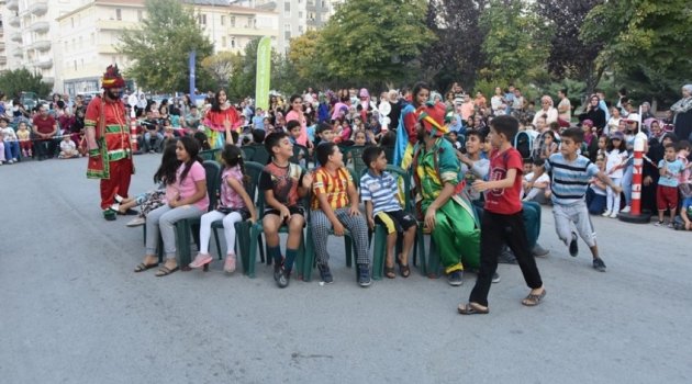 Çocuklar Sokak Oyunlarıyla Doyasıya Eğlendi