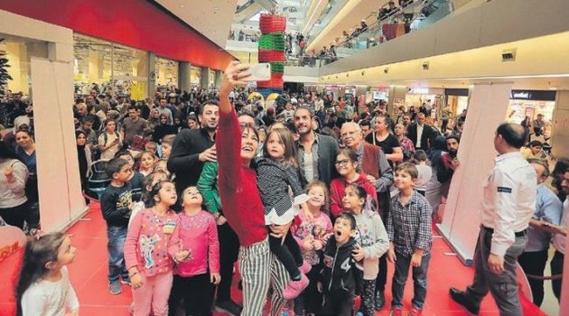 Çocuklar Sordu Oyuncular Anlattı