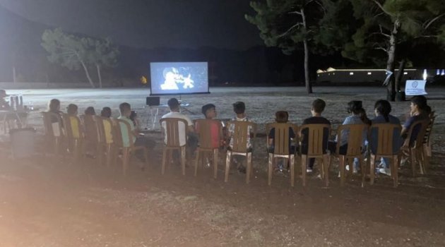Çocuklar yaz kampında bir araya geldi