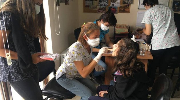 Çocuklara diş sağlığı taraması