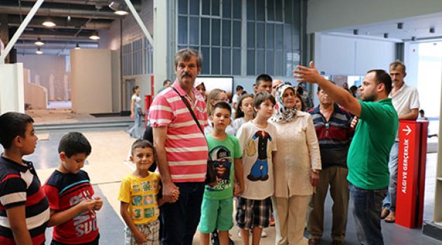 Dede ve Nineleriyle Bilim Öğreniyorlar